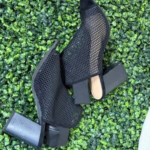 Elegant Black Mesh Women's Heels